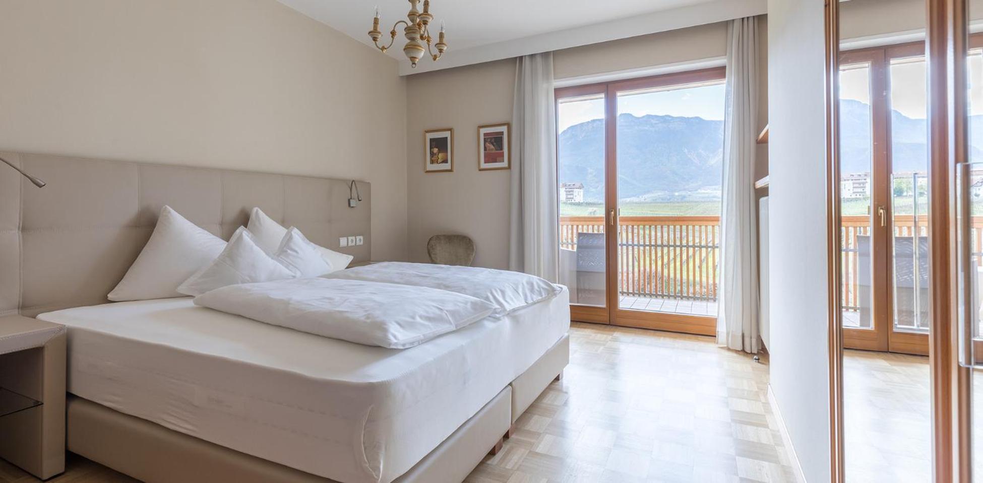 Hotel Girlanerhof Appiano Sulla Strada Del Vino Exterior foto